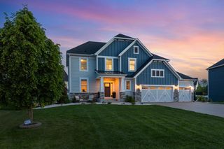 16563 Beverly Drive, Eden Prairie, MN 55347