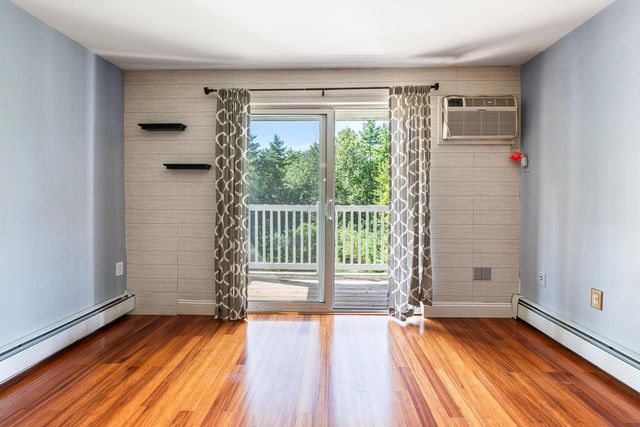 59 Ponemah Hill Rd Apt 1-201, Milford, NH 03055