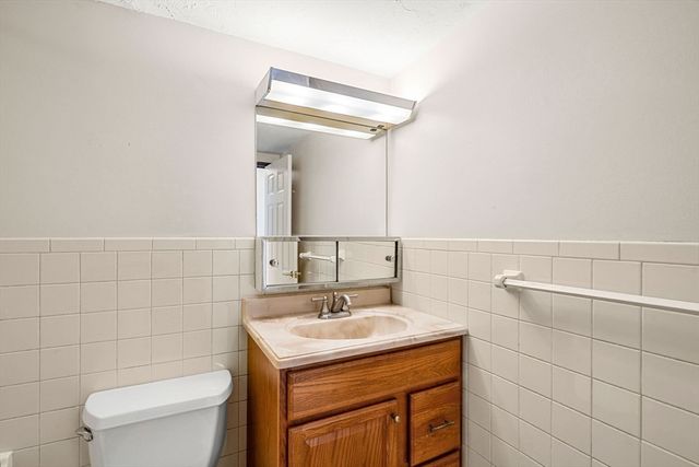 30 Skyline Dr 6, Braintree, MA 02184