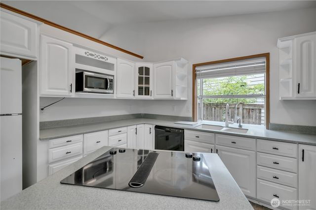 34610 14th Place SW, Federal Way, WA 98023