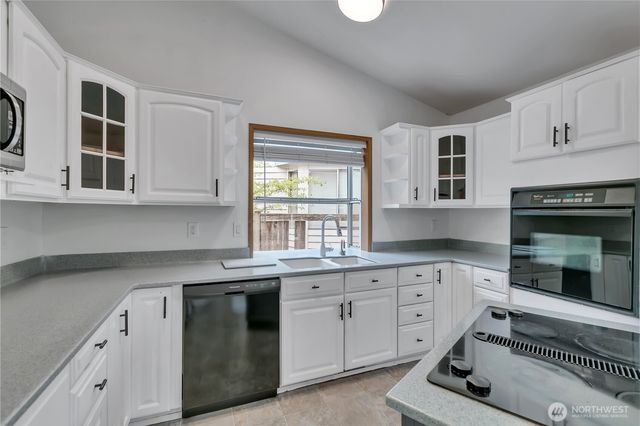 34610 14th Place SW, Federal Way, WA 98023