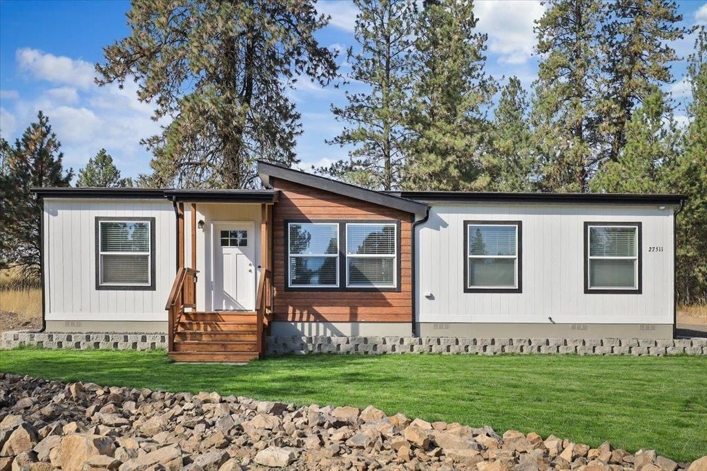 27511 N Denison Rd, Deer Park, WA 99006