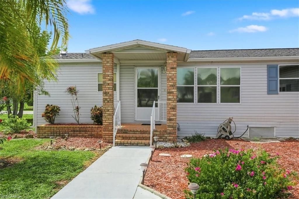 19844 Eagle Trace CT, NORTH FORT MYERS, FL 33903 — photo 3