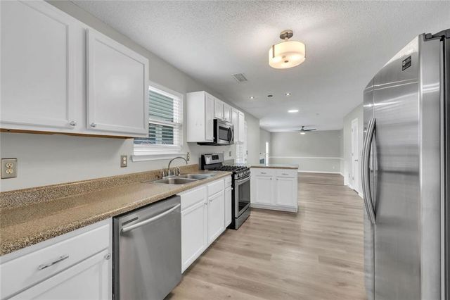 712 Walton Drive, Mcdonough, GA 30253
