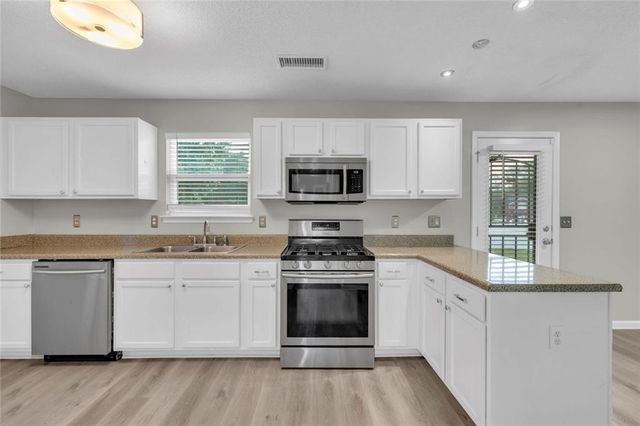 712 Walton Drive, Mcdonough, GA 30253