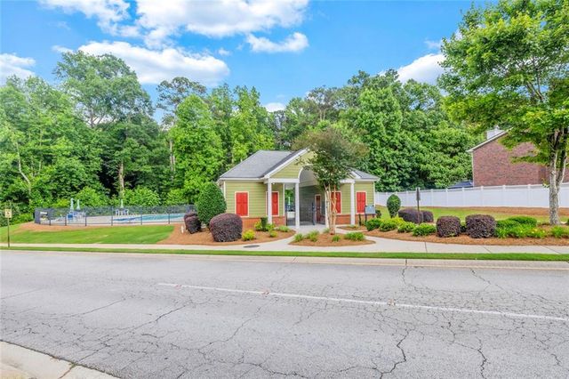 712 Walton Drive, Mcdonough, GA 30253