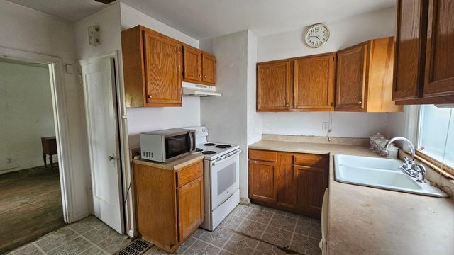818 E Weber Road, Columbus, OH 43211