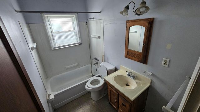 818 E Weber Road, Columbus, OH 43211