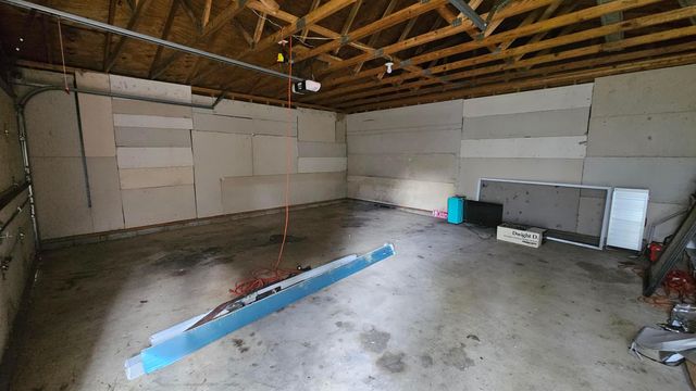818 E Weber Road, Columbus, OH 43211