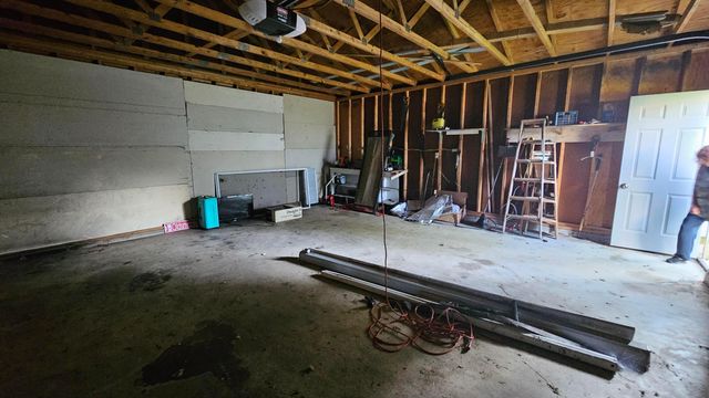 818 E Weber Road, Columbus, OH 43211