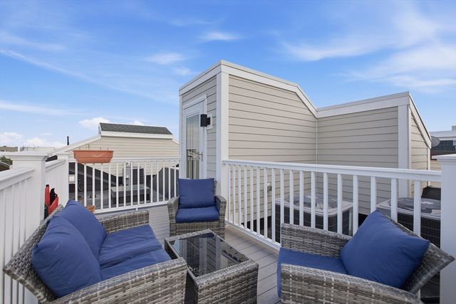 89 Prescott St B, Boston, MA 02128