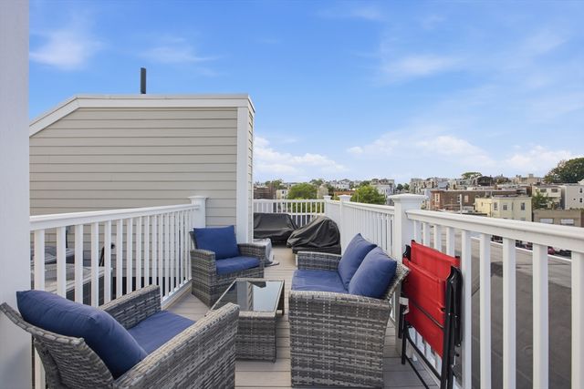 89 Prescott St B, Boston, MA 02128