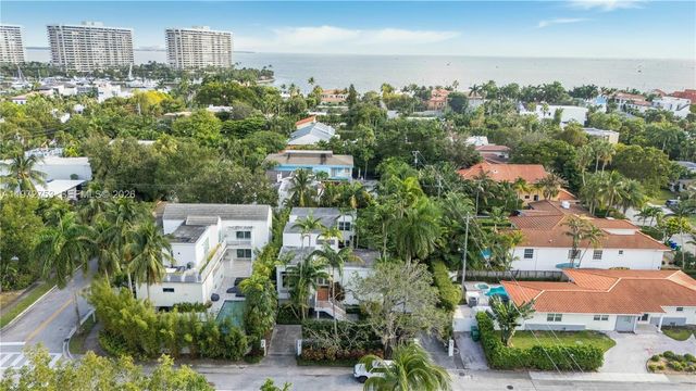 1880 S Bayshore Dr, Miami, FL 33133