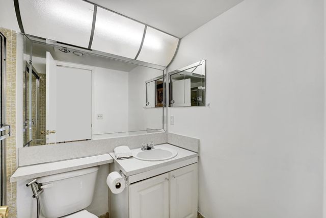 1056 CAMBRIDGE C, Deerfield Beach, FL 33442