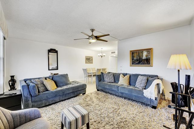 1056 CAMBRIDGE C, Deerfield Beach, FL 33442