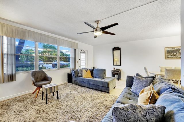 1056 CAMBRIDGE C, Deerfield Beach, FL 33442