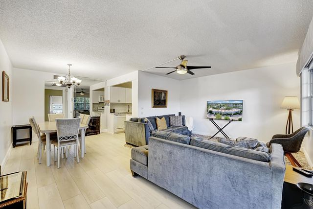 1056 CAMBRIDGE C, Deerfield Beach, FL 33442