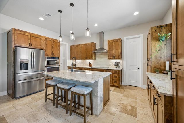 906 Canyon Oak CIR, Marble Falls, TX 78654