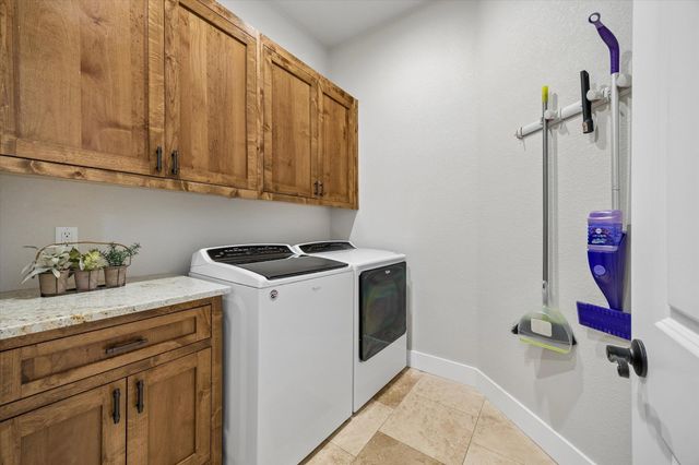906 Canyon Oak CIR, Marble Falls, TX 78654