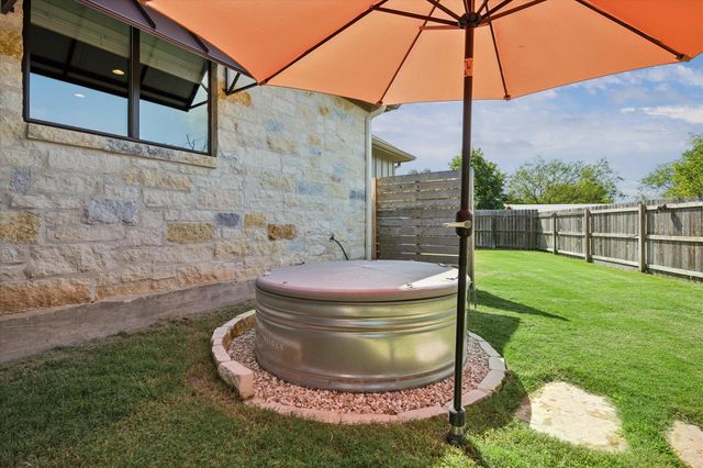 906 Canyon Oak CIR, Marble Falls, TX 78654