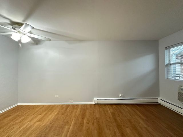 4612 N Beacon Street 3C, Chicago, IL 60640