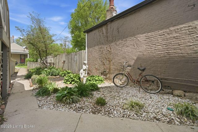 1507 E Breckinridge St, Louisville, KY 40204