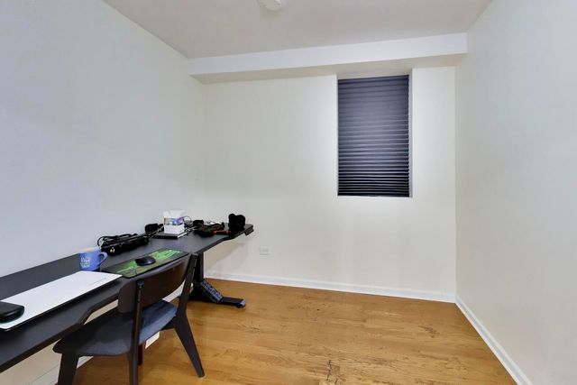 3450 W Diversey Avenue, Chicago, IL 60647