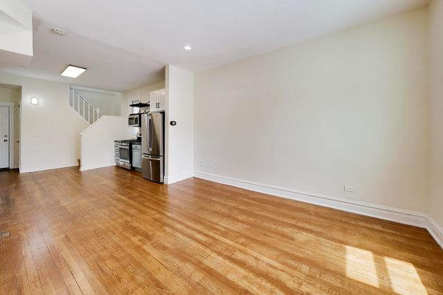 3450 W Diversey Avenue, Chicago, IL 60647