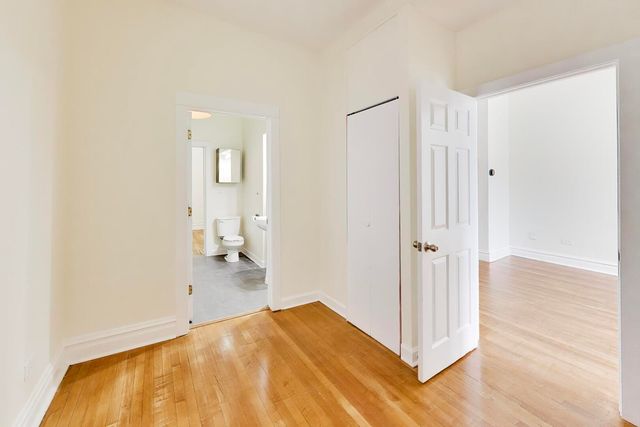 3450 W Diversey Avenue, Chicago, IL 60647