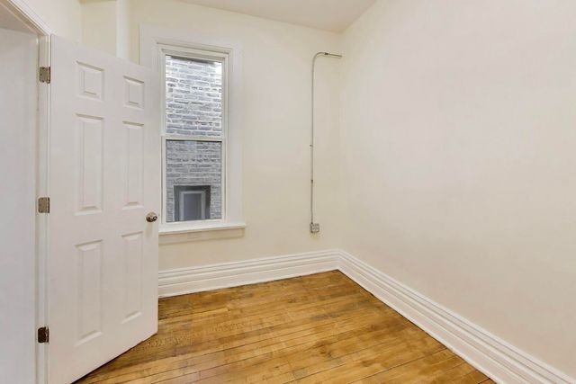 3450 W Diversey Avenue, Chicago, IL 60647