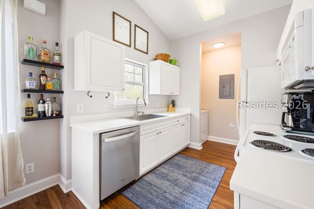 59 Summerfield Ct Apt 523, Hilton Head Island, SC 29926