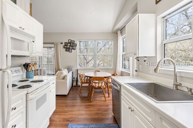 59 Summerfield Ct Apt 523, Hilton Head Island, SC 29926