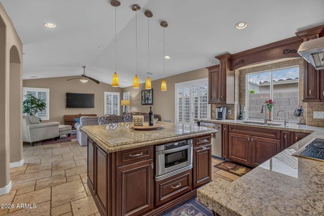 15470 N 87TH Drive, Peoria, AZ 85382