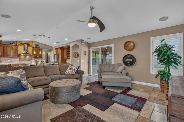 15470 N 87TH Drive, Peoria, AZ 85382