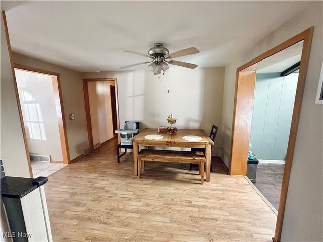 614 10th Drive NW, New Philadelphia, OH 44663