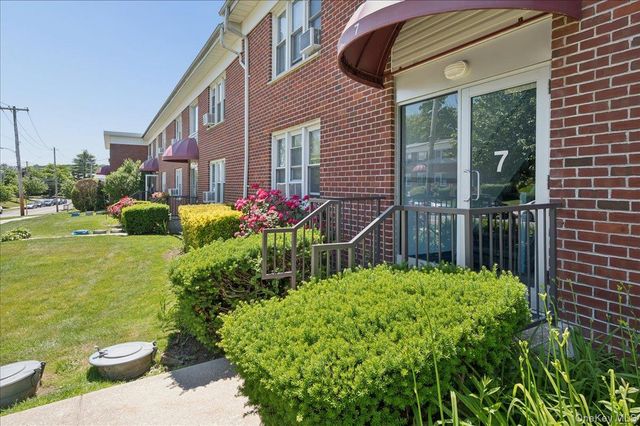 7 Wainwright Avenue 2A, Yonkers, NY 10710