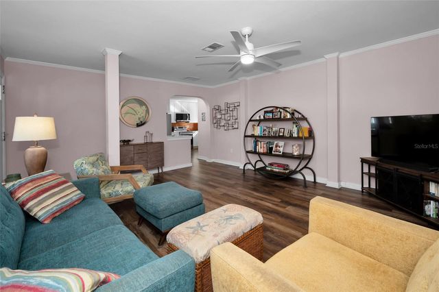 245 GARDEN CIRCLE S, Dunedin, FL 34698