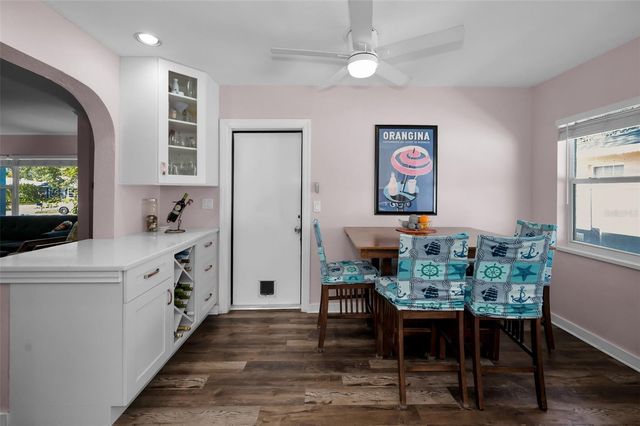 245 GARDEN CIRCLE S, Dunedin, FL 34698