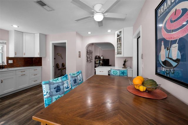 245 GARDEN CIRCLE S, Dunedin, FL 34698