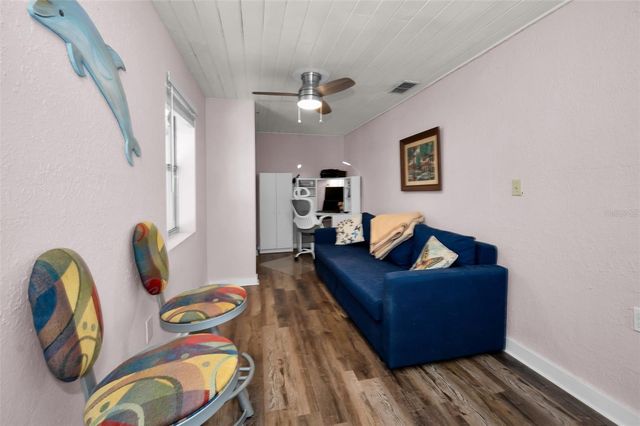 245 GARDEN CIRCLE S, Dunedin, FL 34698