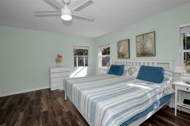 245 GARDEN CIRCLE S, Dunedin, FL 34698