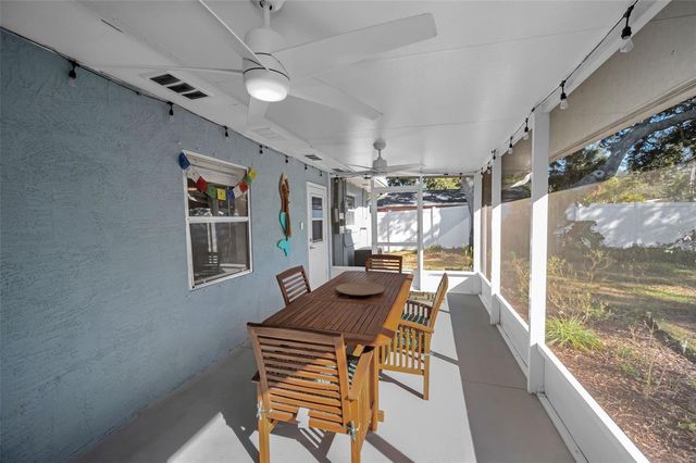 245 GARDEN CIRCLE S, Dunedin, FL 34698