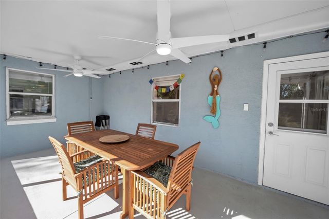 245 GARDEN CIRCLE S, Dunedin, FL 34698