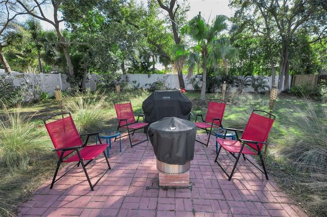 245 GARDEN CIRCLE S, Dunedin, FL 34698