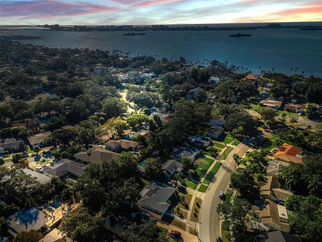 245 GARDEN CIRCLE S, Dunedin, FL 34698