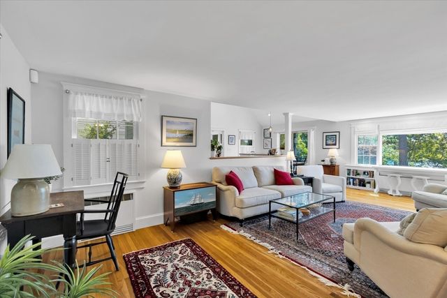 17 Cove Ln, Dennis, MA 02670