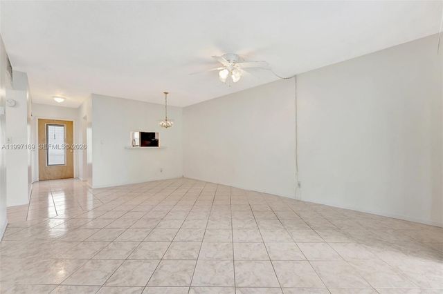 4341 NW 16th St 203, Lauderhill, FL 33313