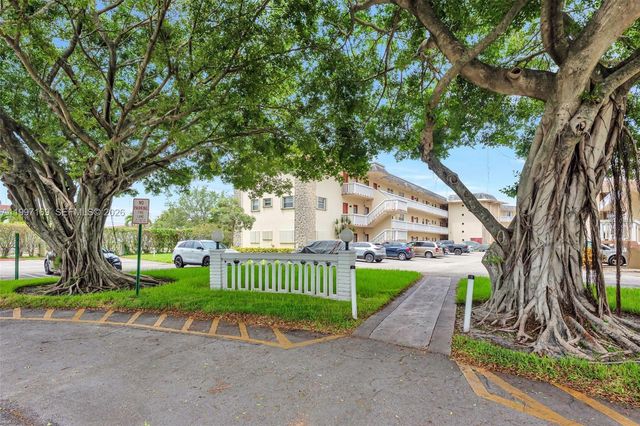 4341 NW 16th St 203, Lauderhill, FL 33313