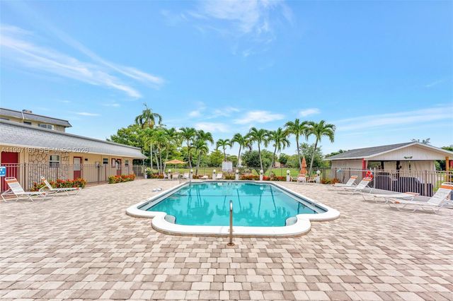 4341 NW 16th St 203, Lauderhill, FL 33313