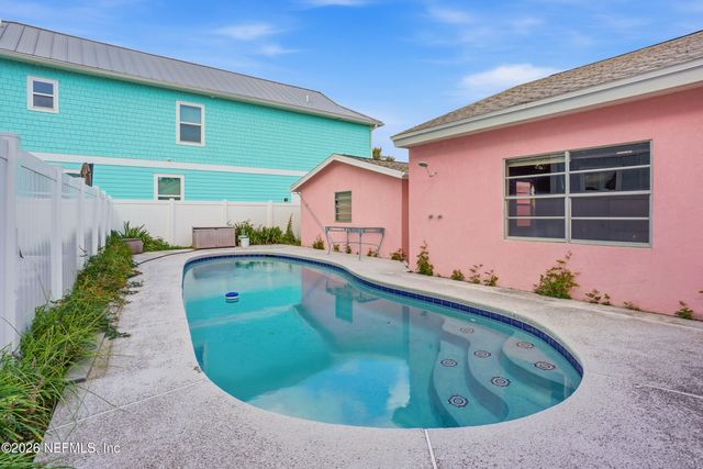 1800 1ST Street, Neptune Beach, FL 32266